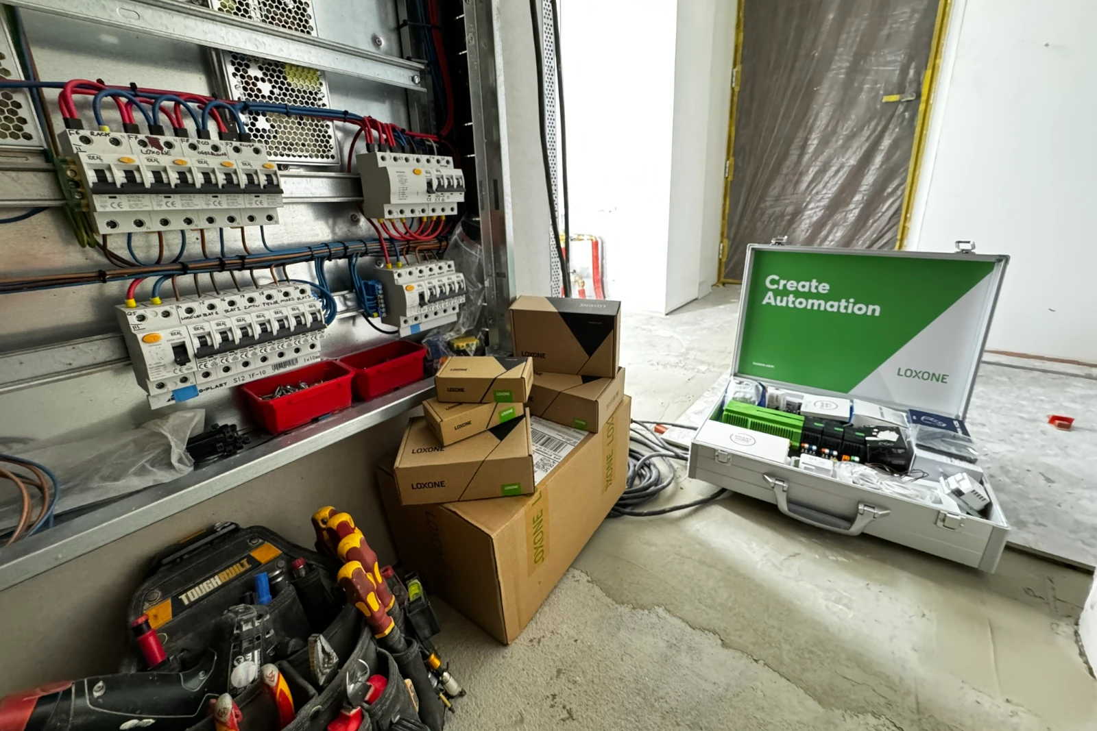 Instalacja Smart Home Loxone